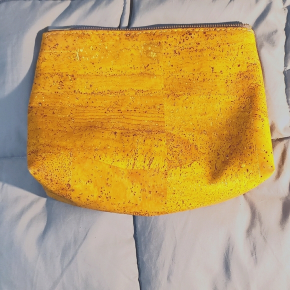 EBA Handbags - EBAtotes cork pouch